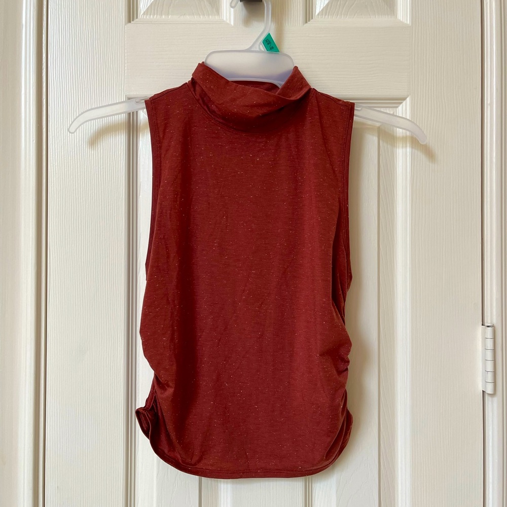 Lululemon turtleneck tank top